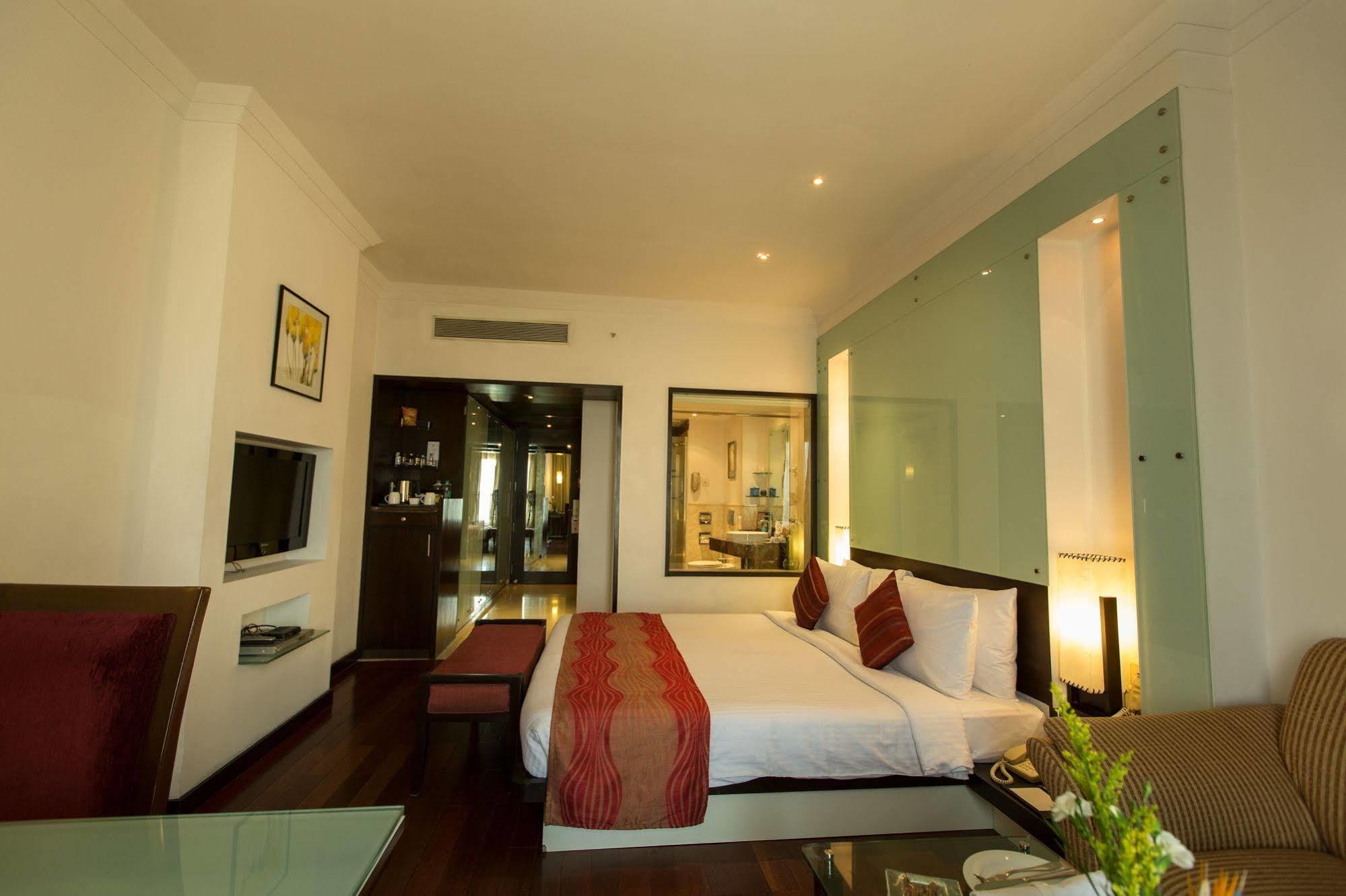 The Chancery Pavilion Bangalore Ngoại thất bức ảnh