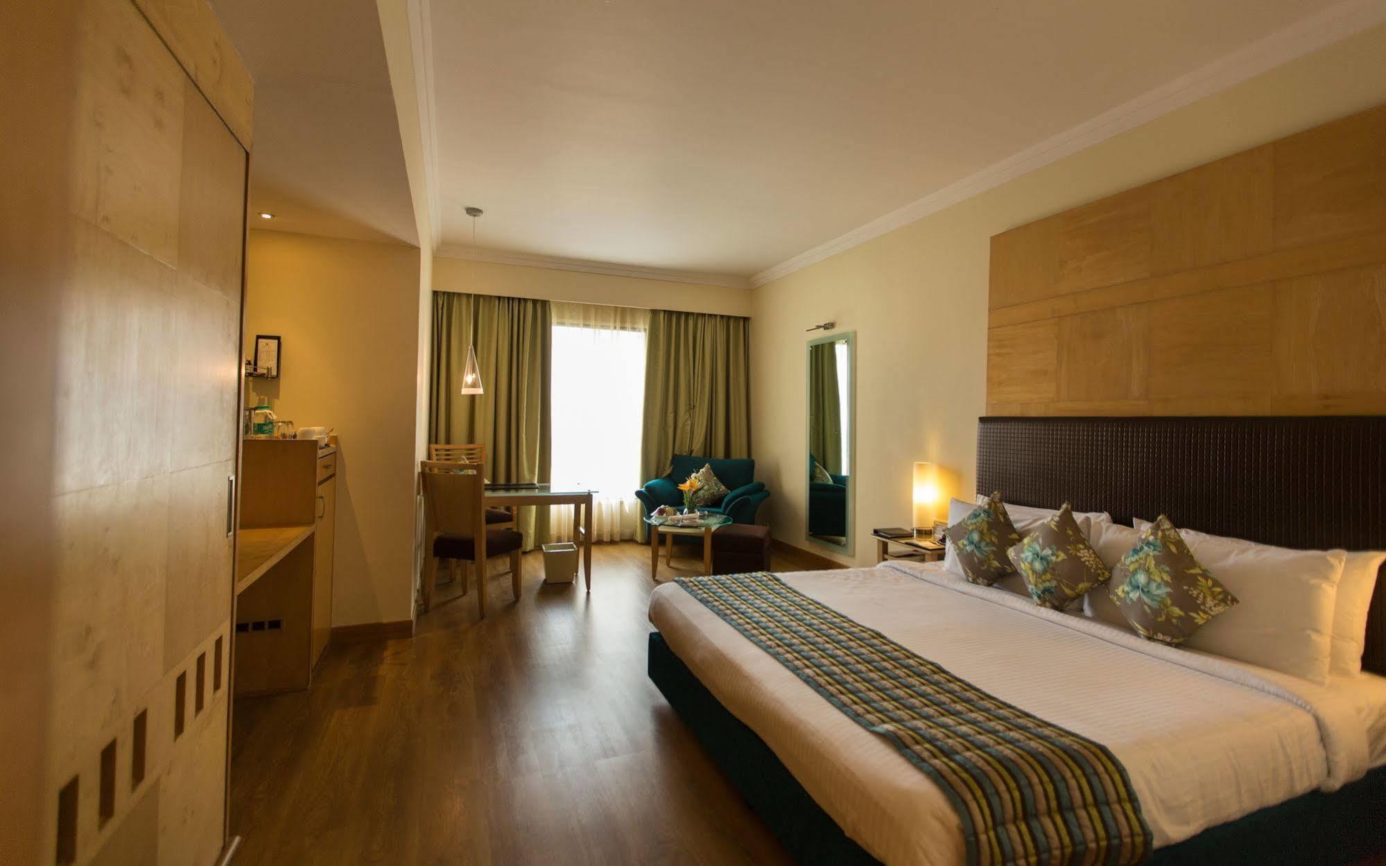 The Chancery Pavilion Bangalore Ngoại thất bức ảnh