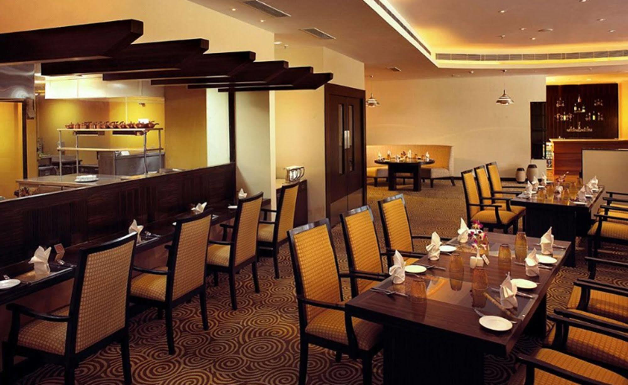 The Chancery Pavilion Bangalore Ngoại thất bức ảnh